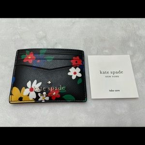NWT staci sailing floral card holder